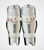 Wicket Keeping Moulded Pads [Adults] - Image 2